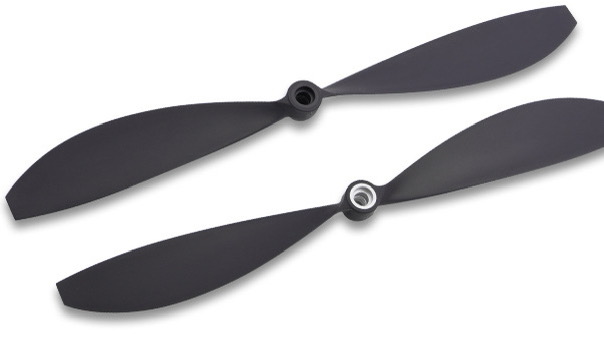 無人機槳葉用玻纖尼龍還是碳纖維復合材料？