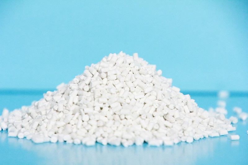 改性PBT工程塑料在汽車領(lǐng)域的應(yīng)用--中新華美改性塑料