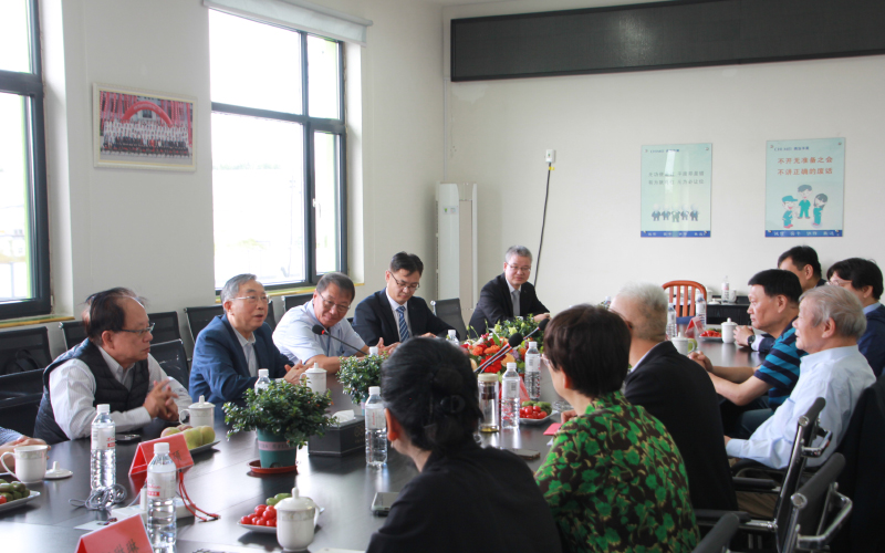 Президент Сюй (CHIMEI) посетил Циндао Чжуньсинь Хуамэй (модифицированные пластики)