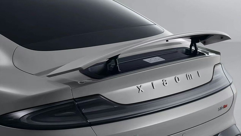 一文了解：青島中新華美高光黑PC材料如何塑造汽車外觀藝術