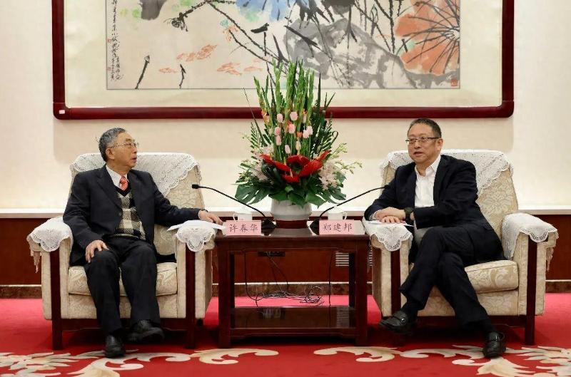 全國人大常委會副委員長、民革中央主席鄭建邦會見臺灣奇美集團董事長許春華