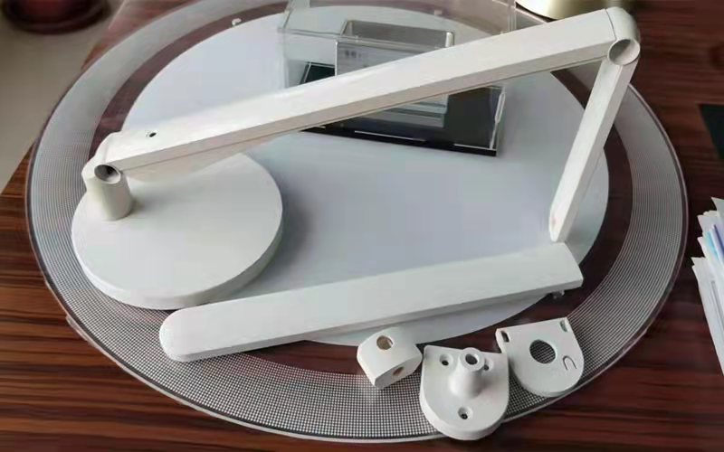 智能臺燈燈桿一般用什么材料，中新華美改性塑料小編為您介紹